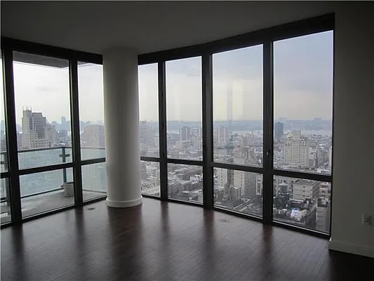 Rented by R New York | media 31