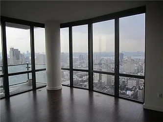 Rented by R New York