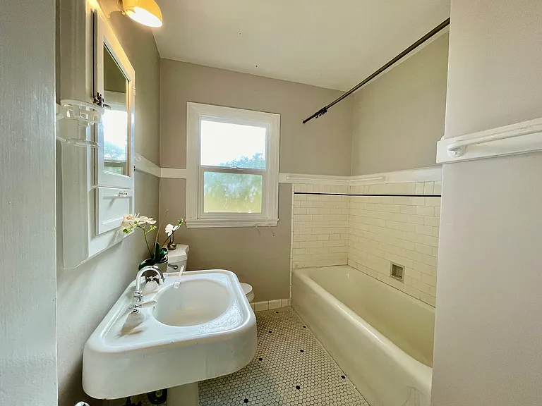 1765 Spruce St — Photo 12
