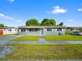 19631 NW 6th Pl, Miami, FL 33169