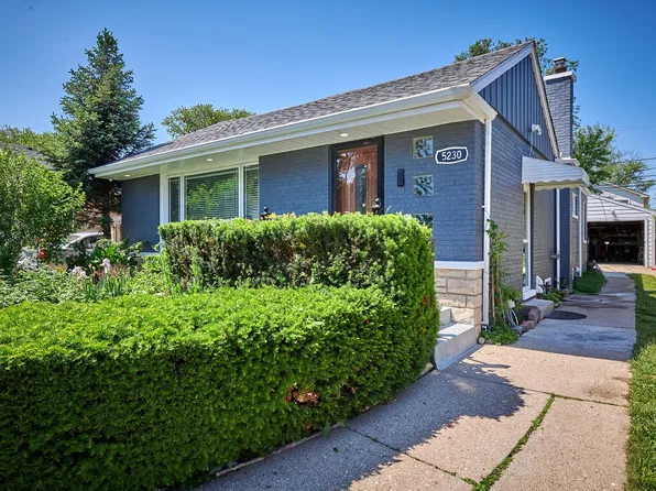 5230 Howard St, Skokie, IL 60077