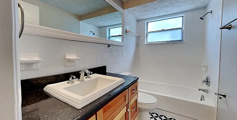 7431 San Moritz Dr — Photo 5