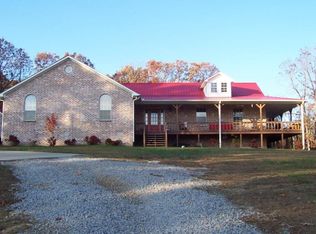 711 Johnson Hollow Rd, Mc Ewen, TN 37101