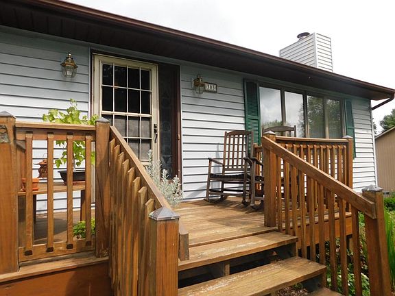 5th image of 303 Hale Meade Dr