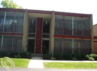 16523 Middlebelt Rd, Livonia, MI 48154