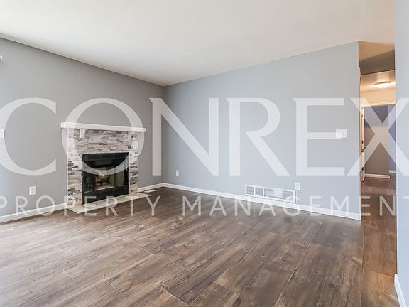 3rd image of 3559 Tudor Dr