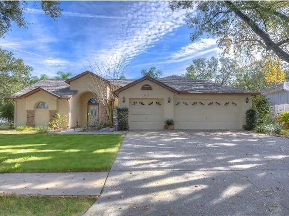 3813 Harrogate Dr, Valrico, FL 33596