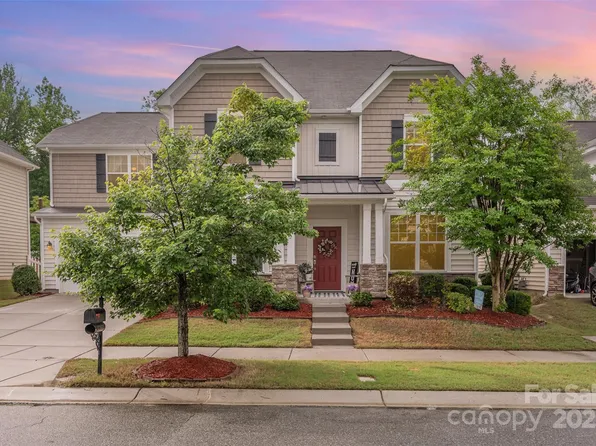 12832 Heath Grove Dr, Huntersville, NC 28078