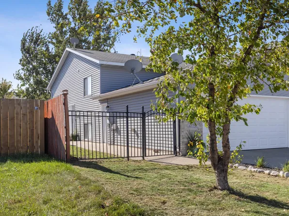 4775 Townsite Pl S, Fargo, ND 58104