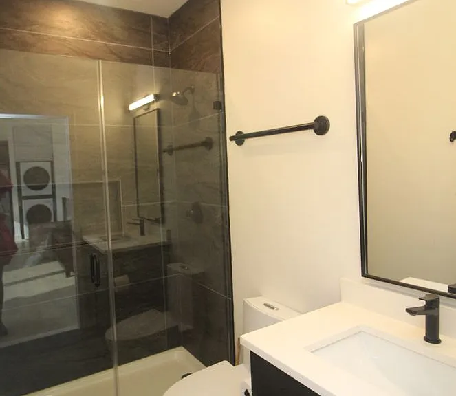 Modern and Sleek 611 S Fagley Street Apartments! — Photo 45