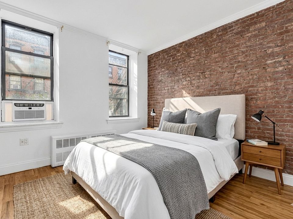 2nd image of 158 Stanton St APT 5B
