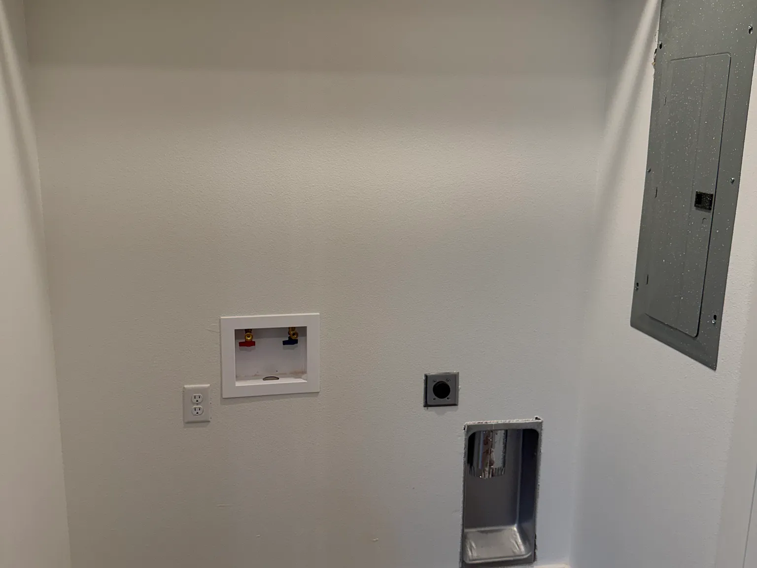 2 bed, 750 sqft, $1,250 — Photo 2