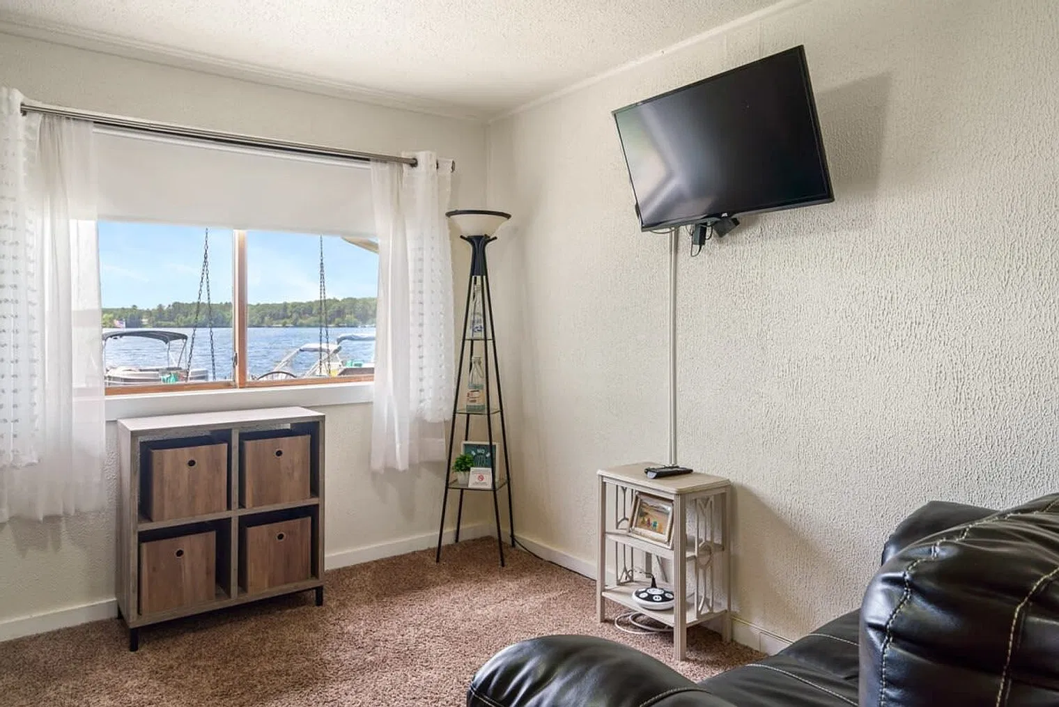 Studio, 2.0 bath, 398 sqft, $3,276 — Photo 1