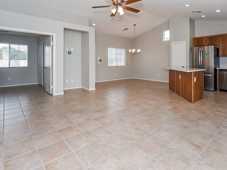 2407 Tropical Sands Ave — Photo 3