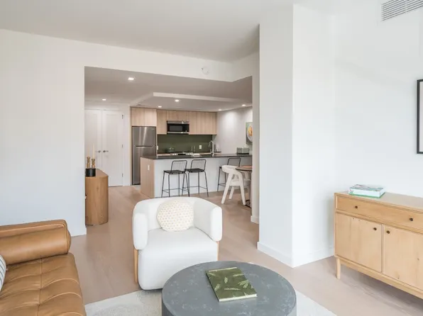 975 Nostrand Avenue image 3 of 23