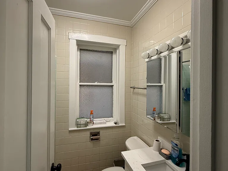 5711 N McVicker Ave #1 — Photo 7