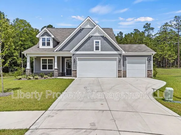 472 Copperleaf Dr, Fayetteville, NC 28311