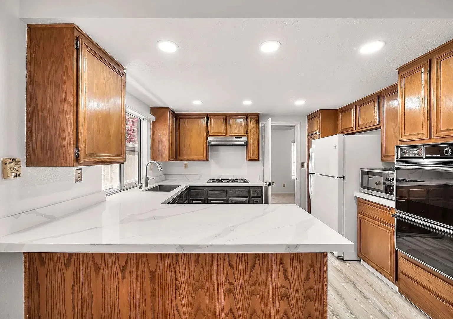 Beautiful 3-Bedroom Home in Rancho San Diego — Photo 4