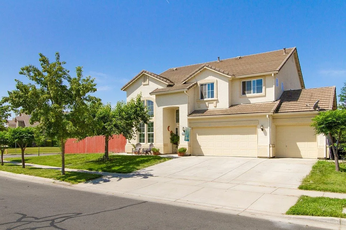 2278 Oregon Way photo 1