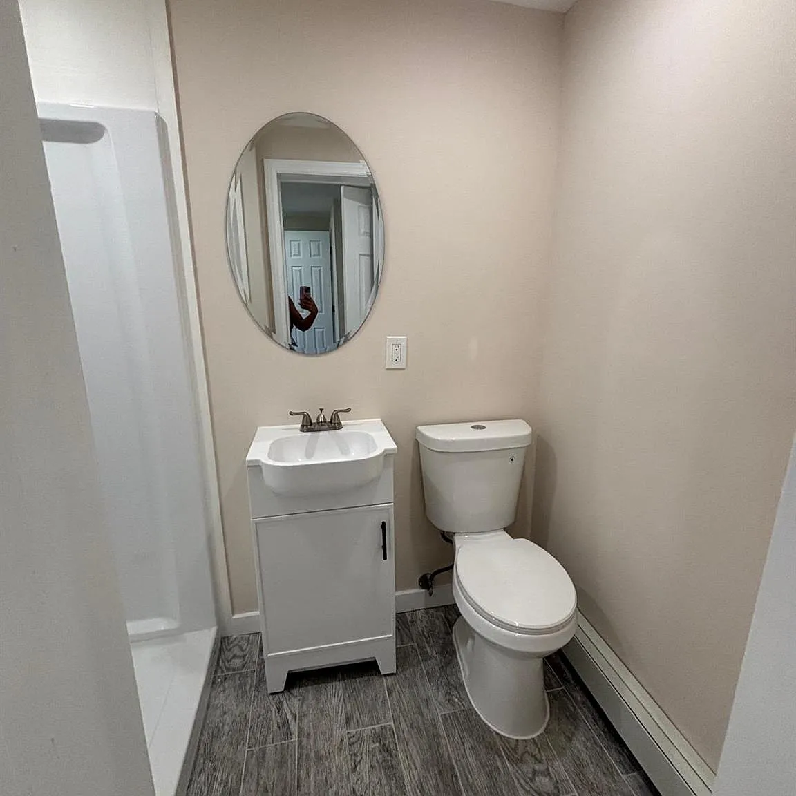 1 bed, 1.0 bath, 6098 sqft, $2,440 — Photo 4