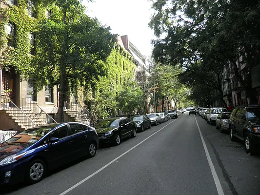 Rented by John O'Kelly Real Estate | media 6