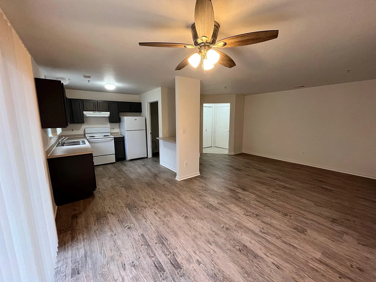 Vista Rose Apartments — Photo 4
