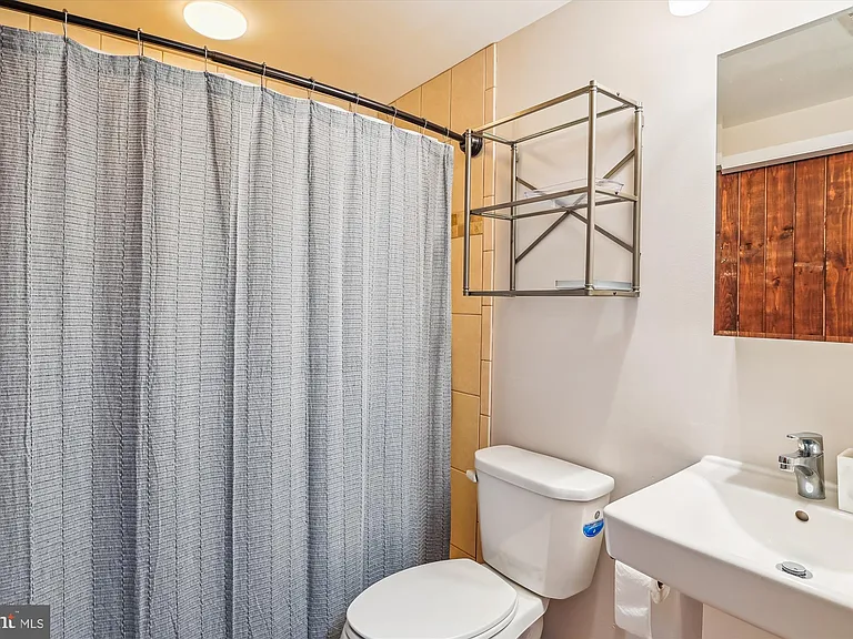3512 Old Crown Dr — Photo 18