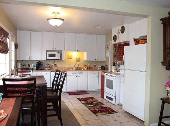 2nd image of 3316 W Michigan Ave