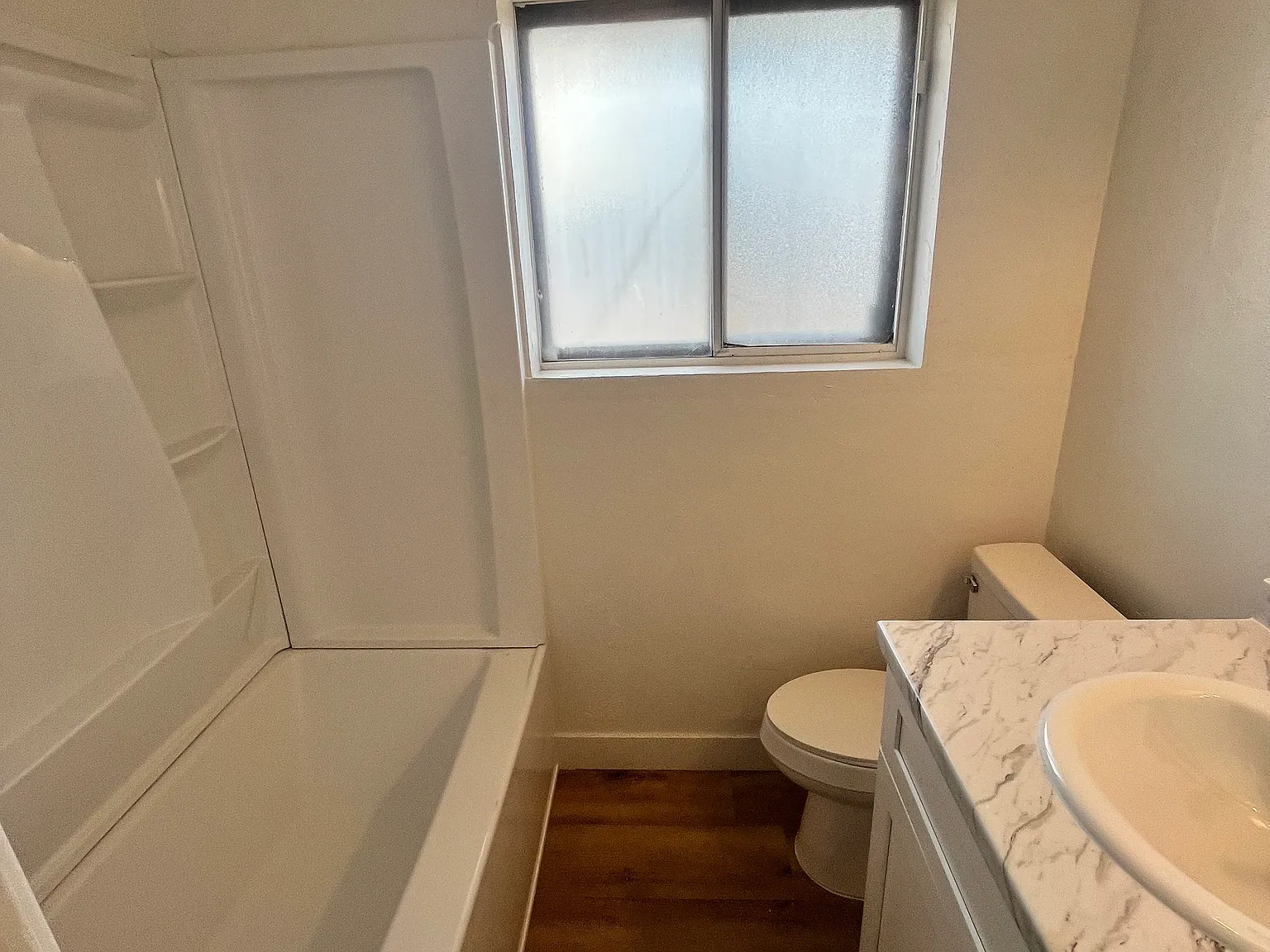 3 bed, 1100 sqft, $1,850 — Photo 4