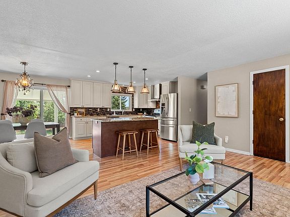 5th image of 5806 Ballina Ct