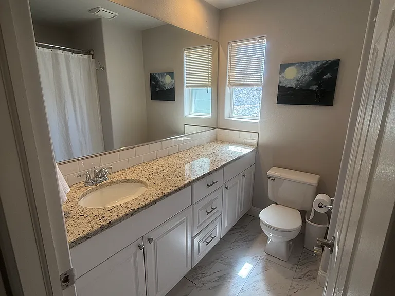 2032 Glenmoor Dr — Photo 16