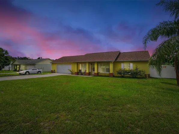 49 Lake Jackson Dr, Mascotte, FL 34753