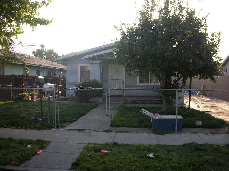 1st image of 6226 Vinevale Ave