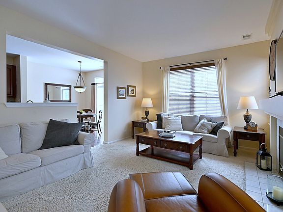 5th image of 266 Grand Ridge Rd