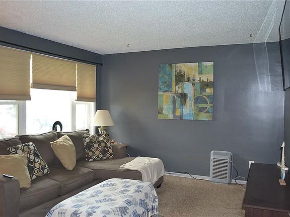4th image of 146 Onondaga Ave