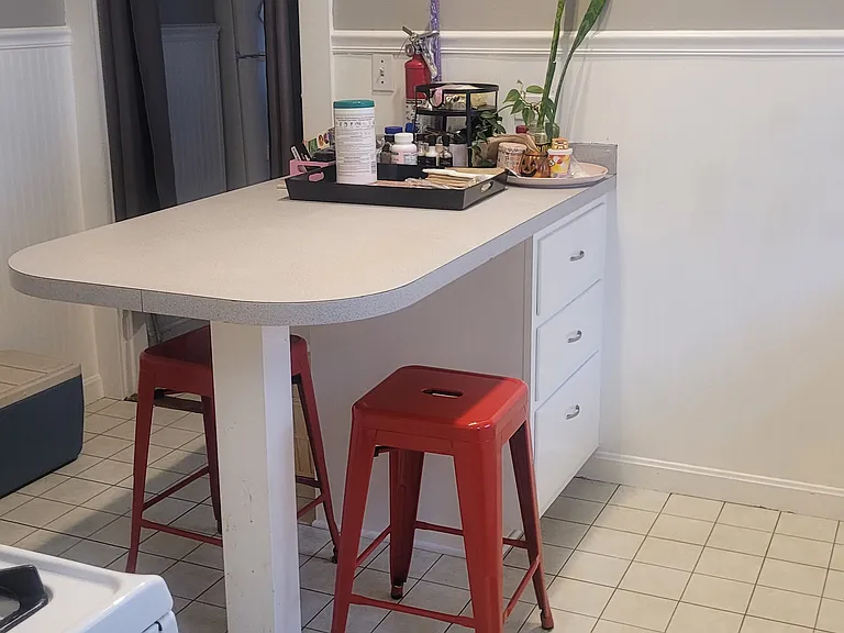 31 Amaranth Ave #1 — Photo 8