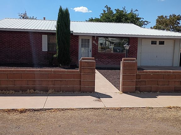 2nd image of 1208 Tennyson Dr