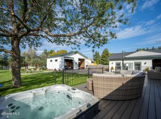 7671 N 4th St, Dalton Gardens, ID 83815