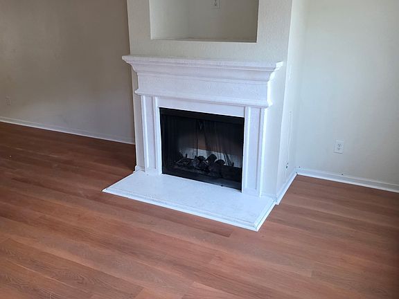 5th image of 290 Brookview Dr