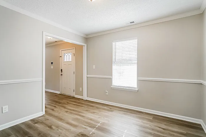 300 Beech Hill Ct — Photo 6