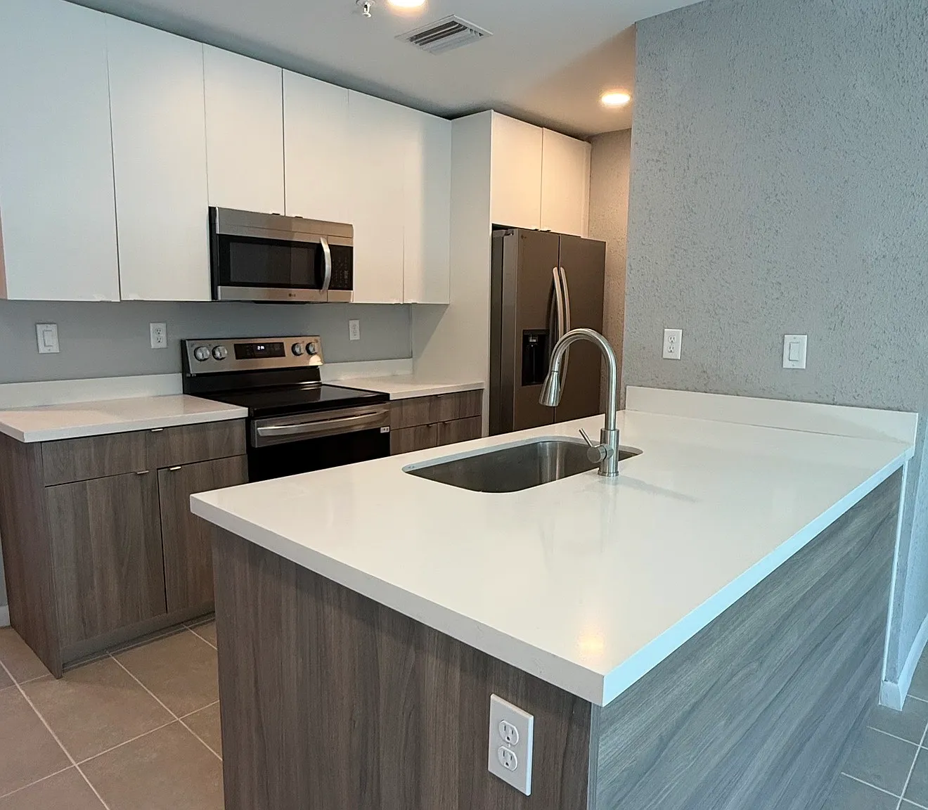 2511 Pierce St — Photo 4