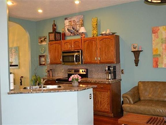 4th image of 1410 Taramore Dr