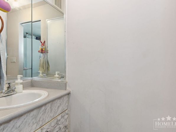 5 bedroom rental in Delta — photo 16