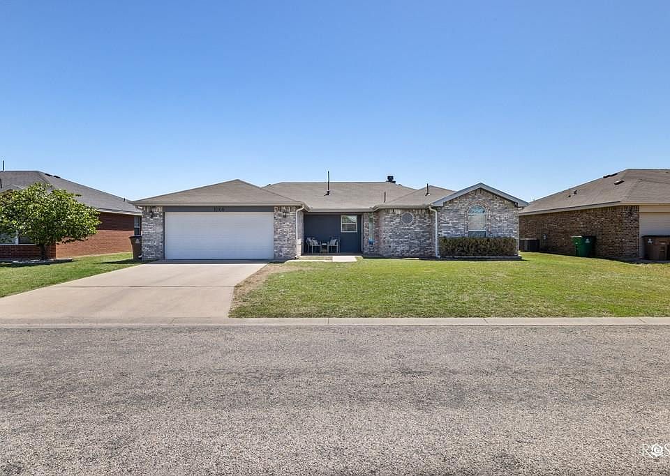 1st image of 1206 Hugo Ln