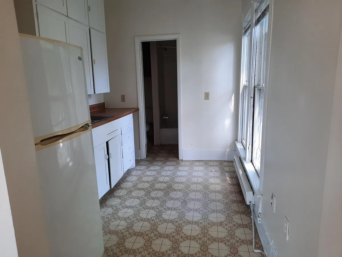 Building Photo - 3311 N St #4