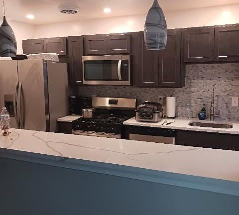 5th image of 5015 Glassmanor Dr