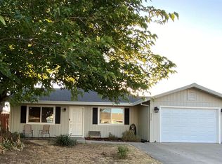4326 Evelyn Dr, Olivehurst, CA 95961