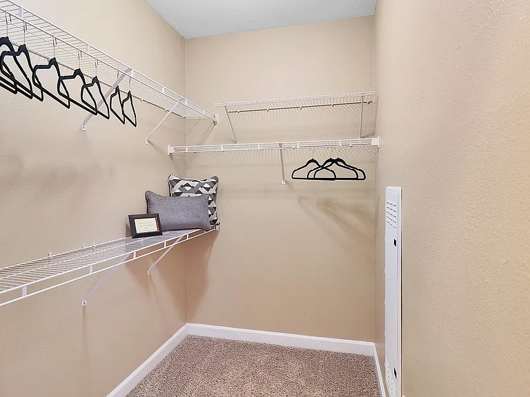 Mountain Ranch Apartments — Photo 13