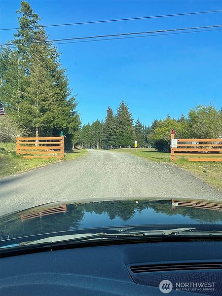 4th image of 14253 W Cloquallum Road