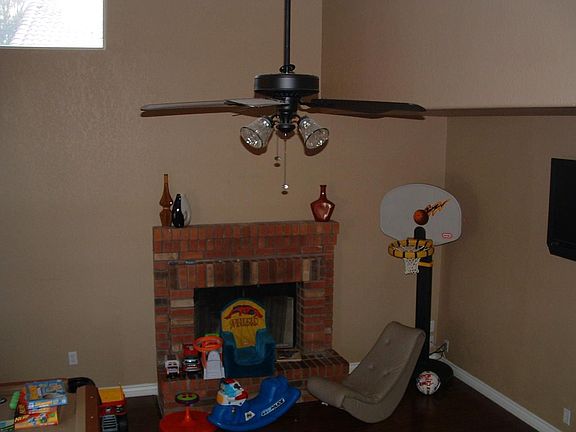 5th image of 8609 W Pershing Ave